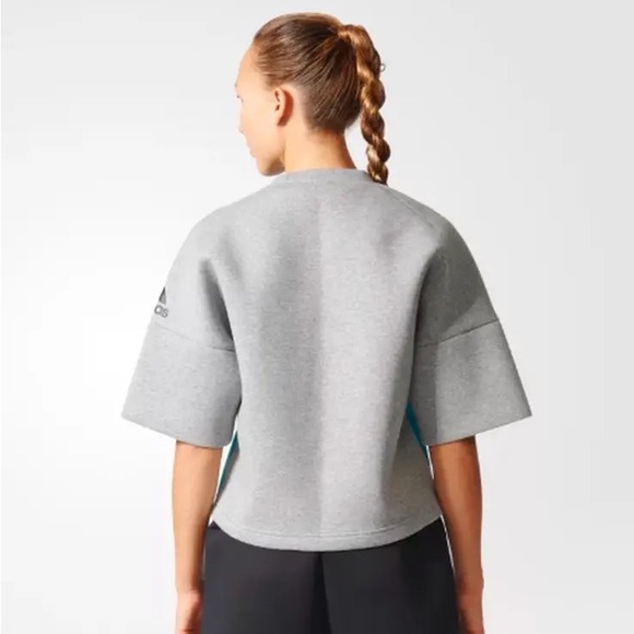 Adidas ZNE CREW NECK SHIRT Women Small EUC S gray & blue SS REC run gym yoga tee - Picture 8 of 10